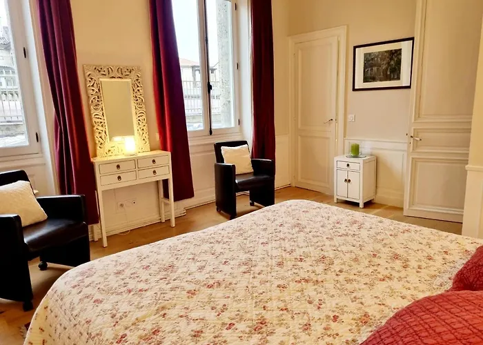 Apartment Face A L'hotel De Grand Et Lumineux *